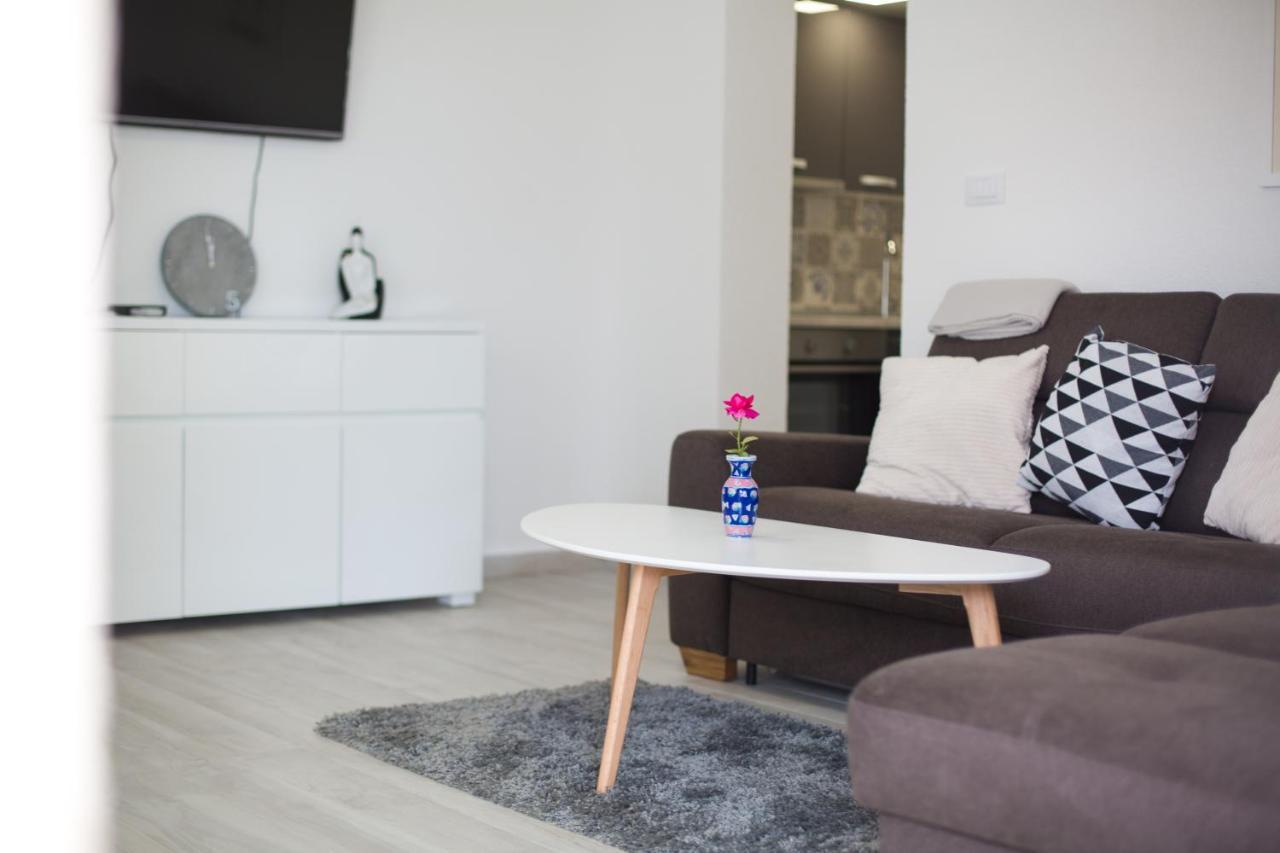 Serious Job Apartment Dubrovnik Eksteriør bilde