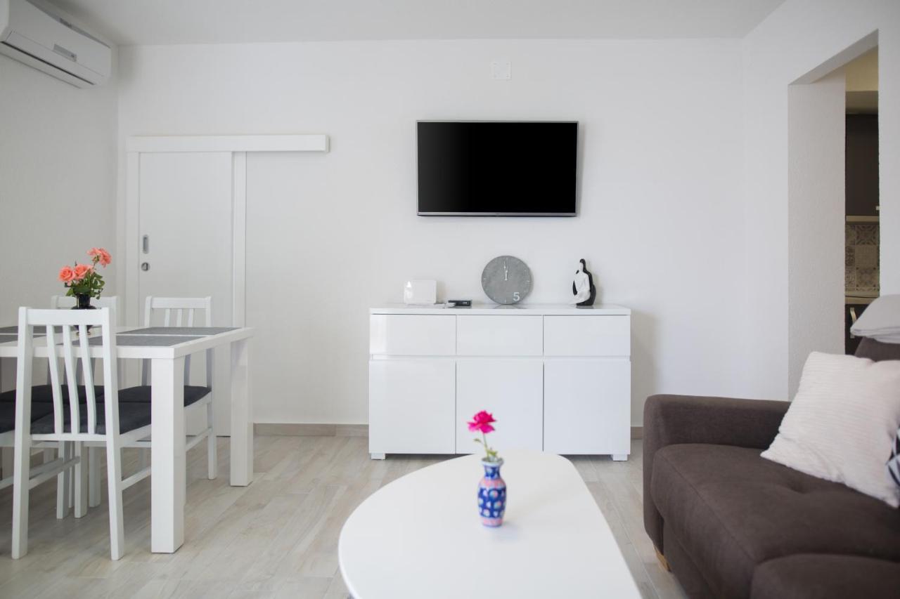 Serious Job Apartment Dubrovnik Eksteriør bilde